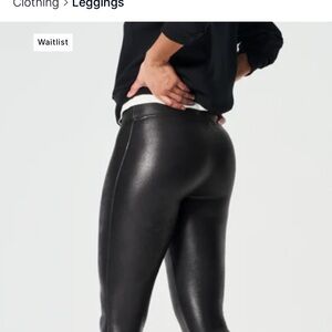 SPANX Faux Leather Leggings size Small